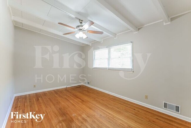 Building Photo - 3162 Nottaway Ct