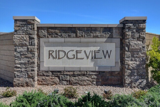 Building Photo - COMFY and NEW 3 Bedroom Home in Skye Canyon!
