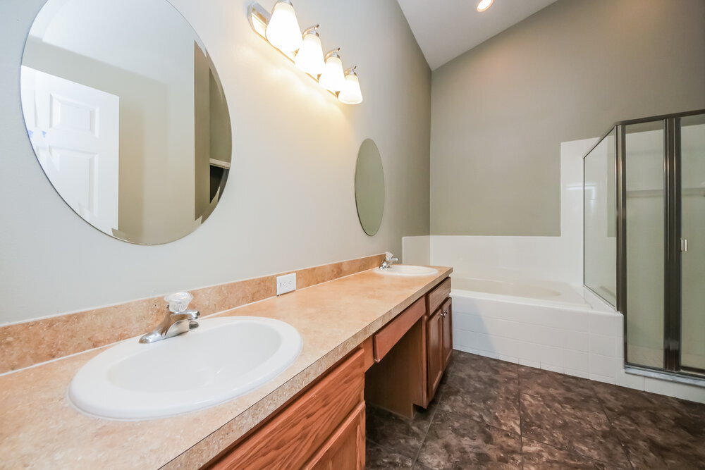 Building Photo - 2706 Eagle Canyon Dr S