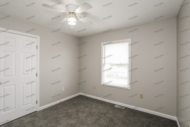 Building Photo - 10766 Pippin Rd