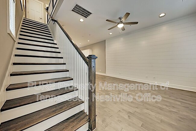 Building Photo - 430 Merritt Ave