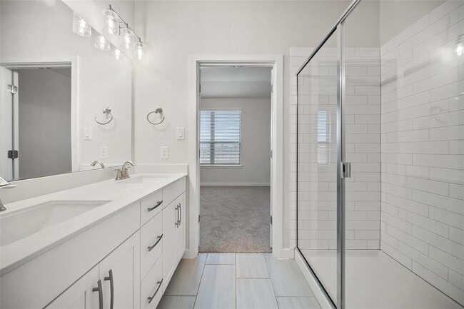 Building Photo - 2500 Forest Creek Dr