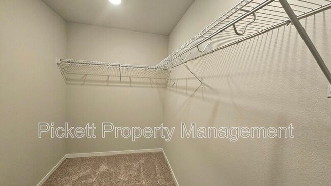 Building Photo - 6540 Yorktown Pl NE