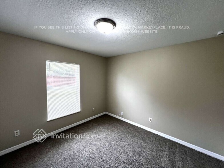 Building Photo - 1507 SW California Blvd