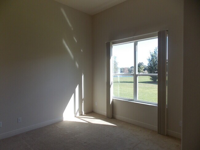 Building Photo - 1271 W Skyview Crossing Dr