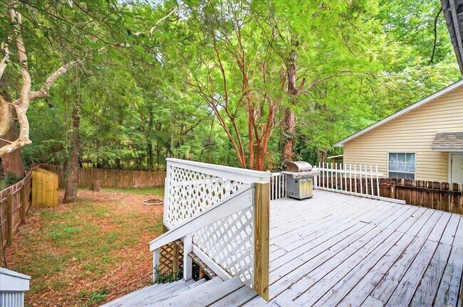 Building Photo - 3001 Oak Park Ct