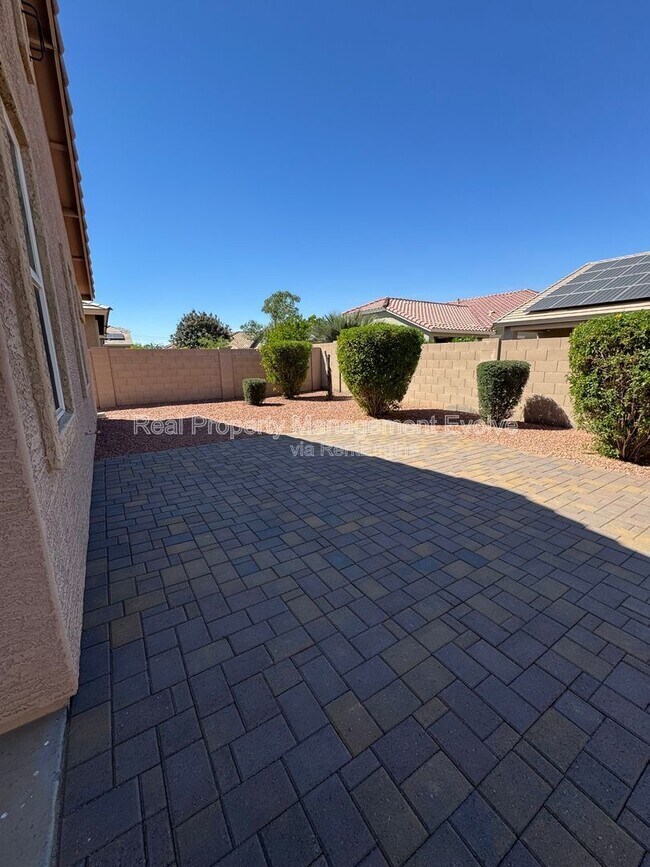 Building Photo - 13014 W Lamar Rd