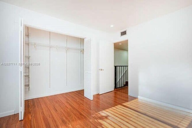 Building Photo - 4600 SW 67th Ave
