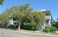 Building Photo - 10981 Rose Ave