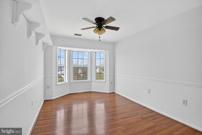 Building Photo - 108-11-111 Timberlake Terrace