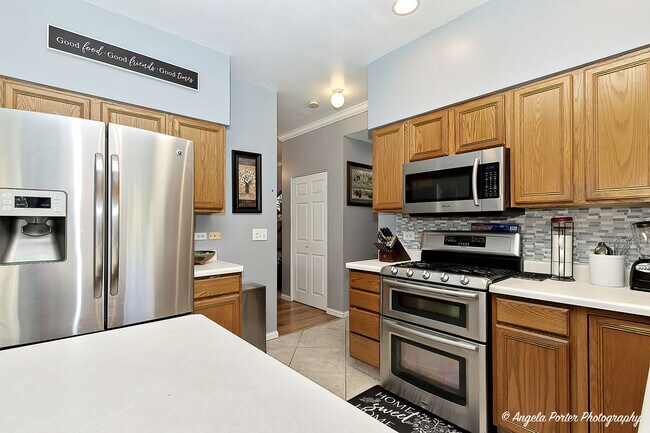 Building Photo - 2155 N Millstone Dr