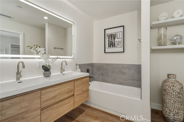 Building Photo - 2536 Cotner Ave