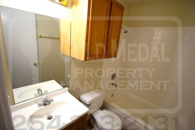 Building Photo - 1708 Windward Dr