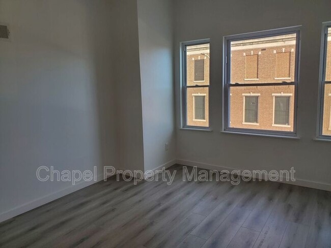 Building Photo - 118 S 57th St