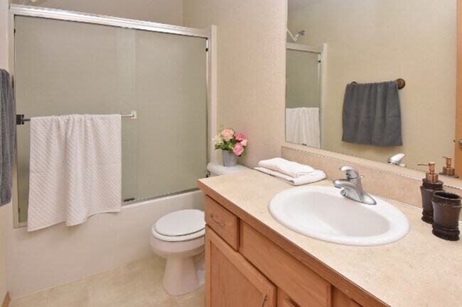 Building Photo - PENDING APPLICATION; Well Maintained 4 BD