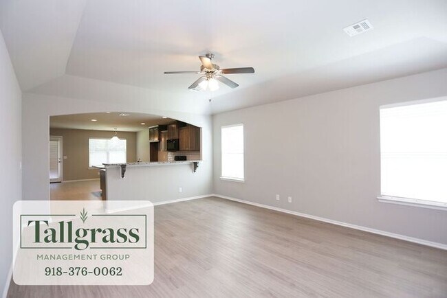 Building Photo - Brand New 4/2/2 in The Heights neighborhood!