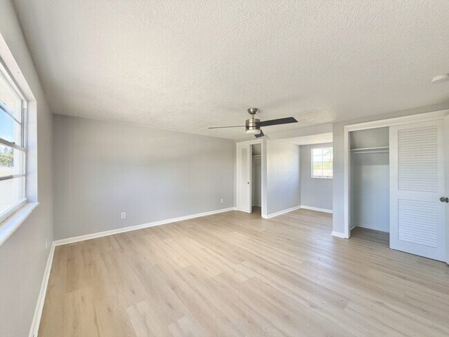 Building Photo - 8718 Thornwood Ln
