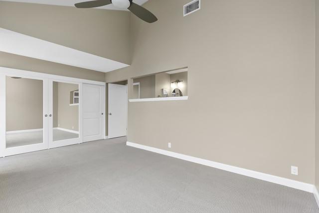 Building Photo - 8746 Villa La Jolla Dr