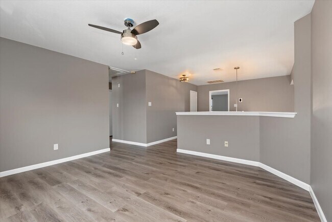 Building Photo - 1518 Weiland Manor Ln