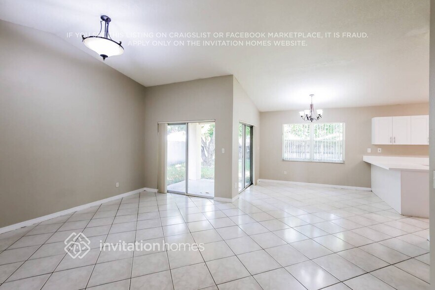 Building Photo - 17312 SW 149th Ct