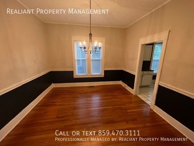 Building Photo - 104 S Walnut St