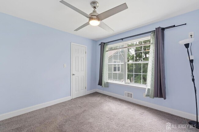 Building Photo - 1609 Mulberry Ct