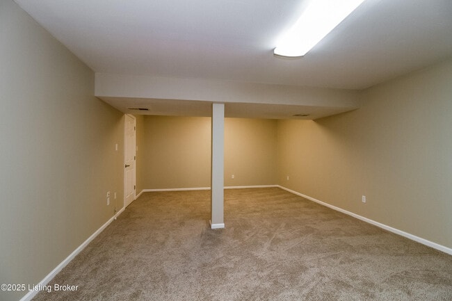 Building Photo - 6005 Delilah Ct