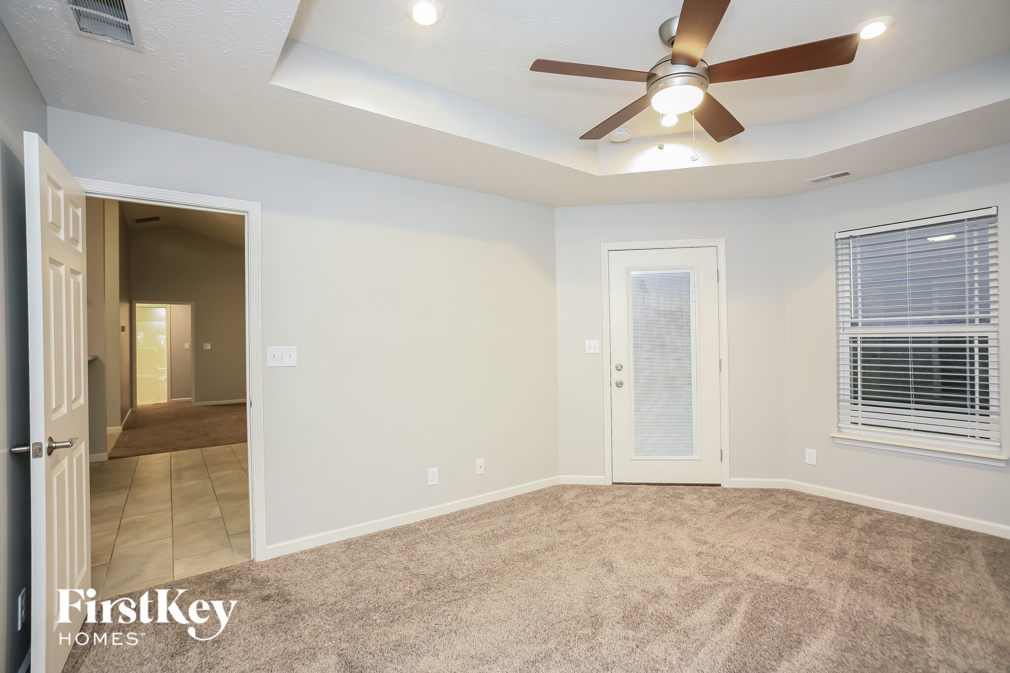 Building Photo - 900 Foxglove St