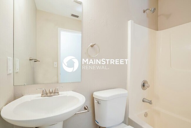 Building Photo - 3 Bedroom Pet-Friendly Home in Cape Coral, FL with Main Street Renewal