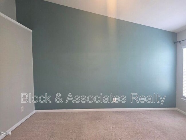 Building Photo - 124 Braeside Ct