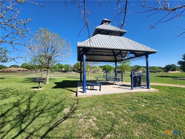 Building Photo - 1662 Lantana Cir