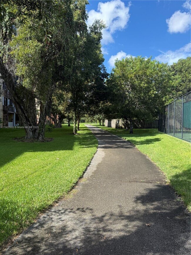 Building Photo - 10253 NW 9th St Cir