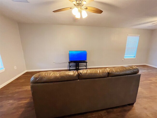 Building Photo - 3627 Keeland St