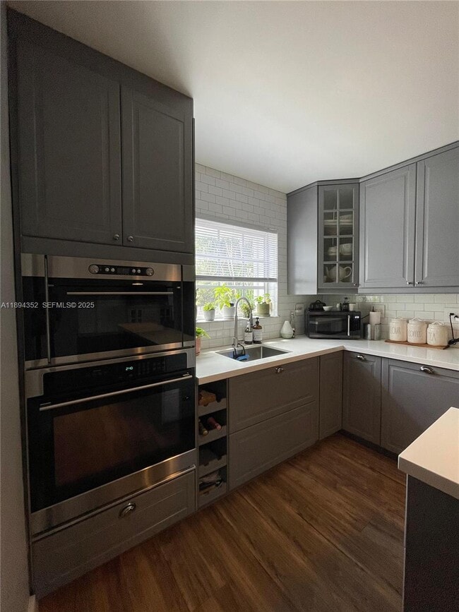 Building Photo - 8301 SW 27th Terrace