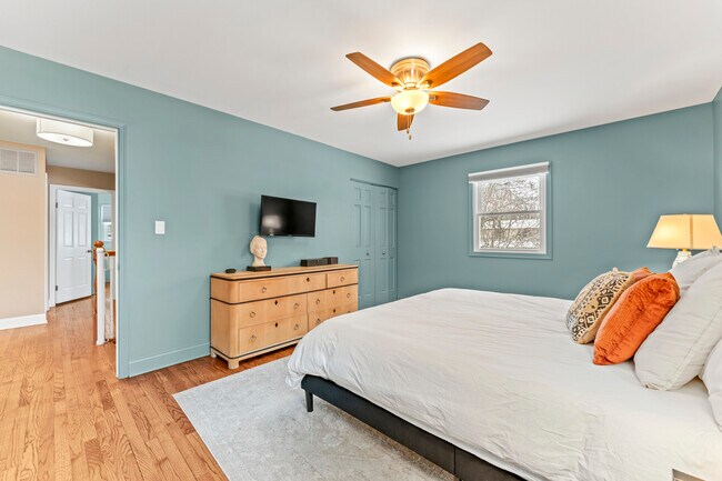 Building Photo - 1213 Selwyn Ln