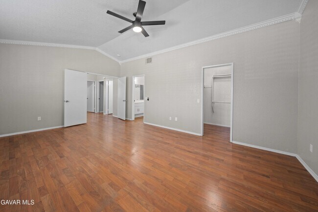 Building Photo - 43007 Pearlwood Dr
