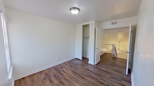 Building Photo - 307 E Chapman Ave