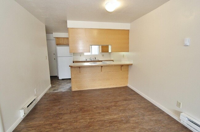 Building Photo - 733 N 28th St