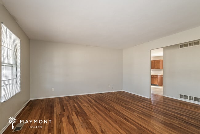 Building Photo - 1814 Millshire Dr