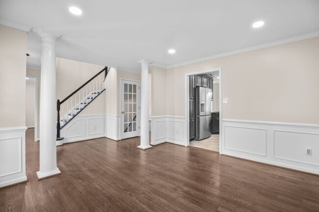 Building Photo - 6000 Blackstone Blvd