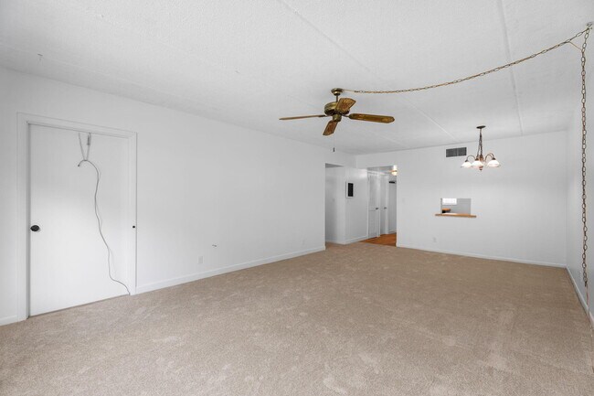 Building Photo - 4500 N Flagler Dr