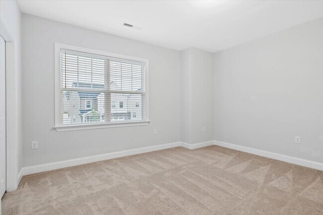 Building Photo - 1620 Bristen Wy