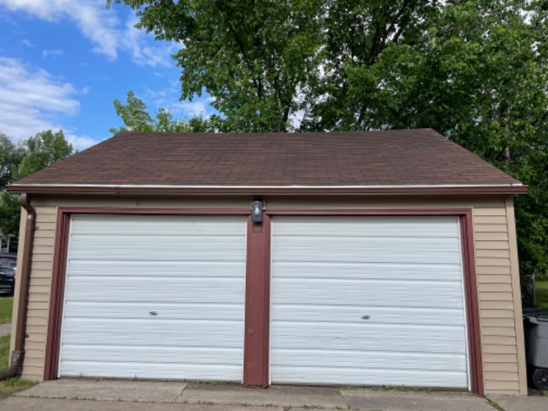 Building Photo - 904 4th St S