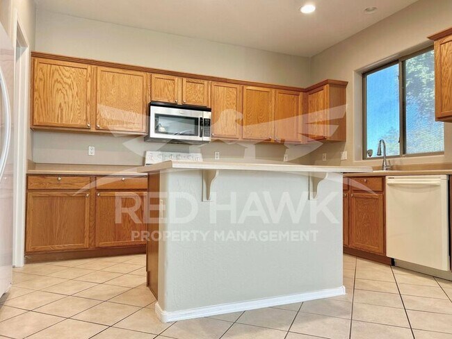 Building Photo - 1963 S Starling Dr