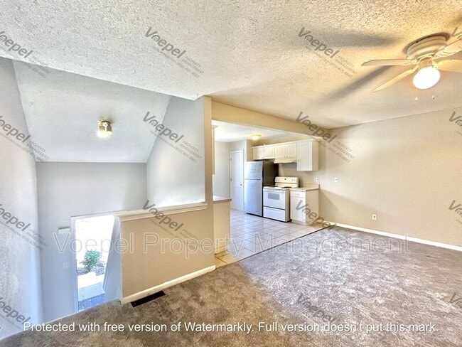 Building Photo - 5644 N Anita Ave