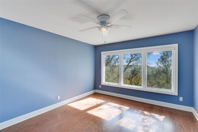 Building Photo - 1505 Ridgecrest Dr