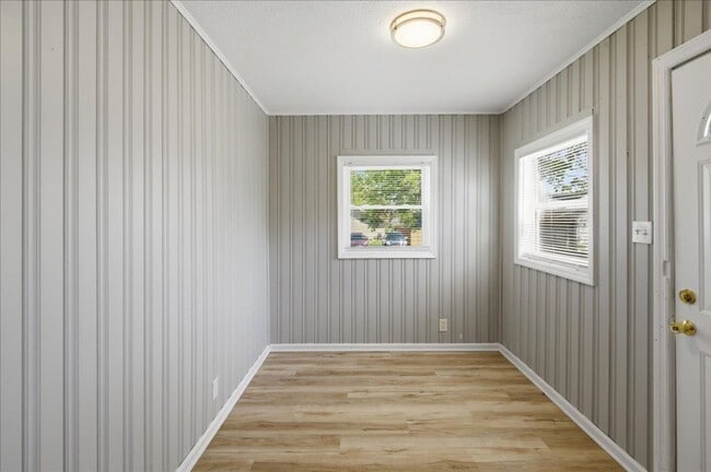 Building Photo - 4318 Spann Ave
