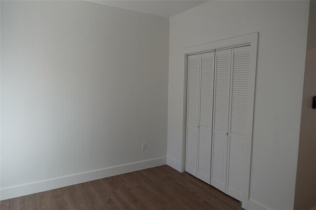 Building Photo - 2714 Nueces St