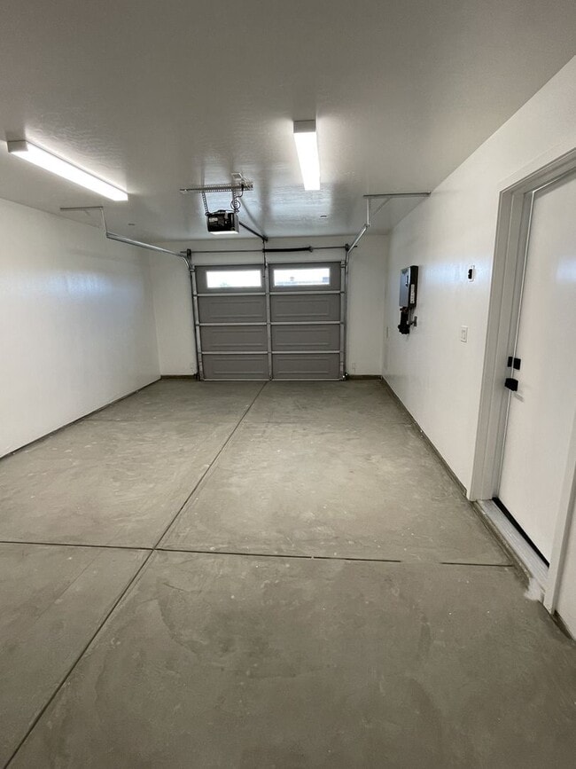 Building Photo - 21031 91st St