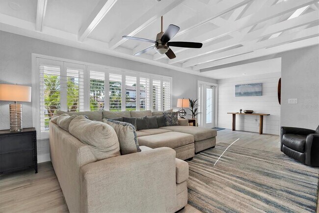 Building Photo - 6440 3rd Palm Point